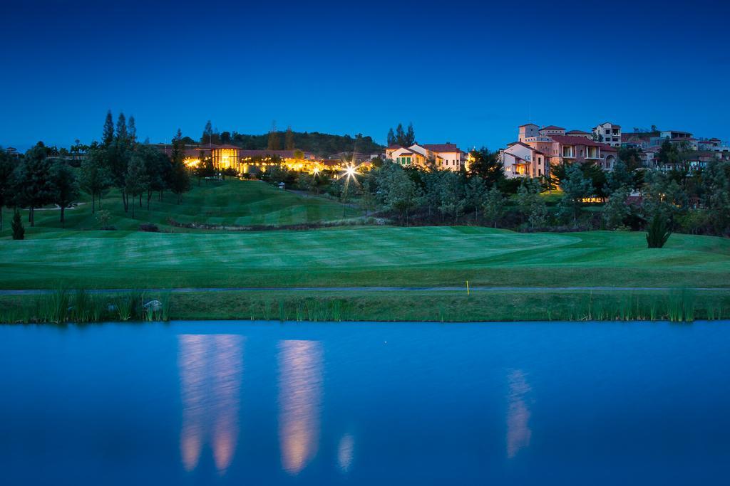 Toscana Town Square Suites Mu Si Extérieur photo