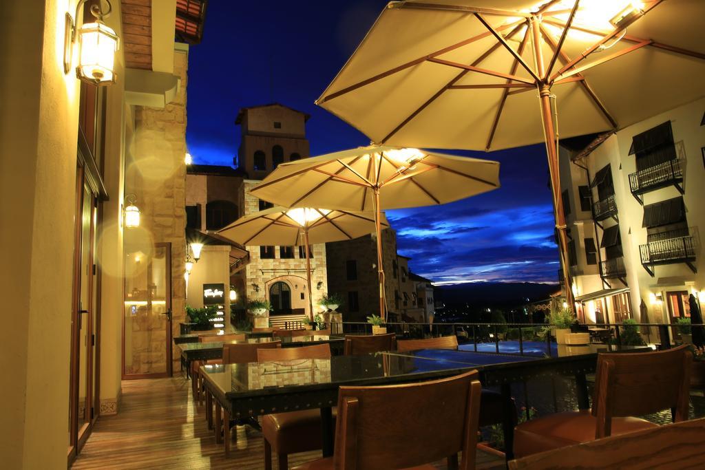 Toscana Town Square Suites Mu Si Extérieur photo