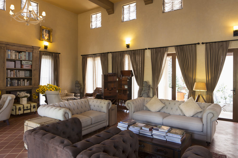 Toscana Town Square Suites Mu Si Extérieur photo